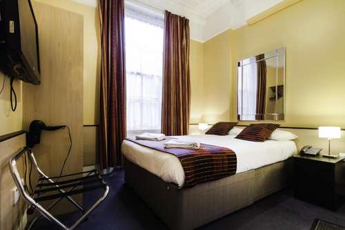 www.tudorcourtpaddington.co.uk