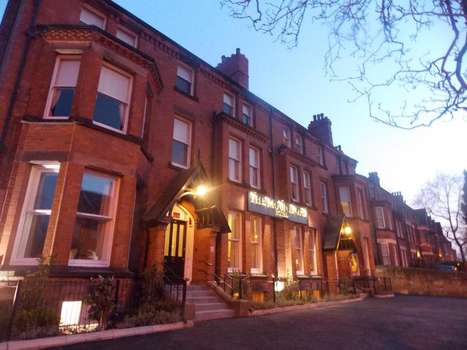 www.themountfordhotel.com