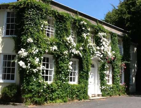 www.roseinvalehotel.co.uk