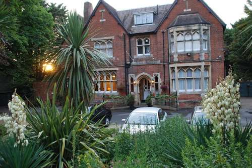 www.beechhousehotel.com