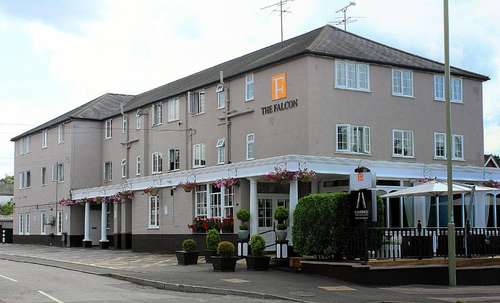 www.falconfarnborough.com