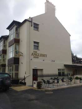 www.anglesey-arms.co.uk