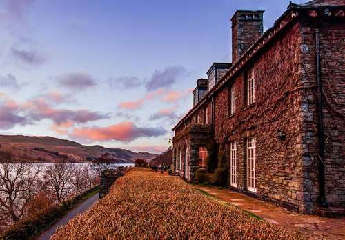 www.haweswaterhotel.com