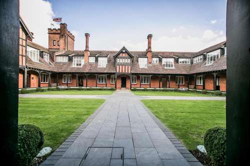 www.thepillarhotel.com