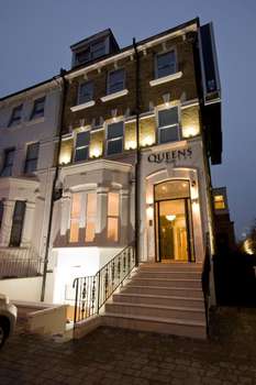 www.queenshotelltd.co.uk