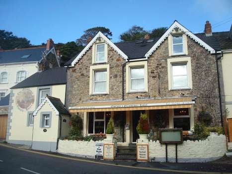 www.glendowerhotel.org.uk