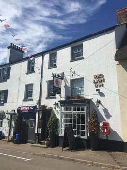 www.theredlionsidbury.co.uk