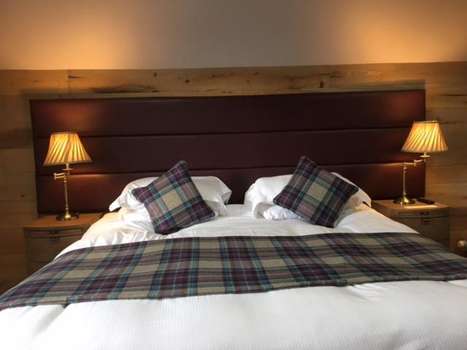 www.theravelstonhouse.co.uk