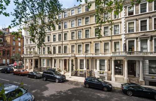 www.thevillakensington.co.uk