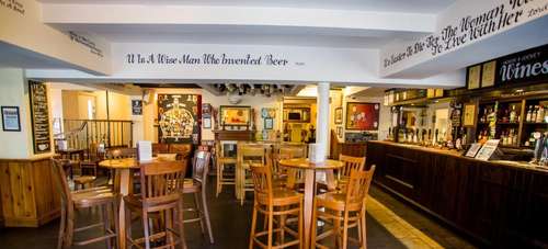 www.horseandjockeystapleford.co.uk