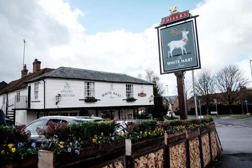 www.whitehartstockbridge.co.uk