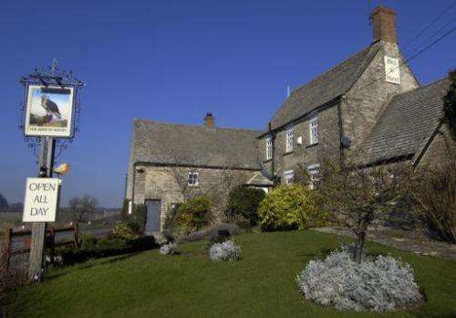 www.birdinhandinn.co.uk