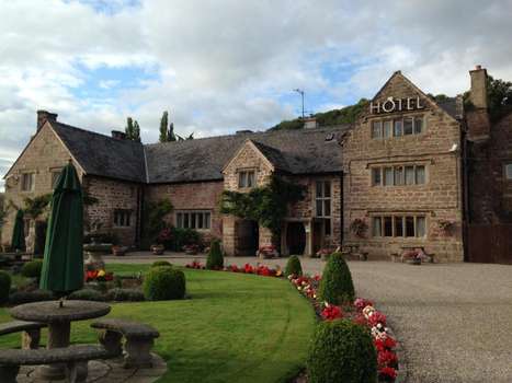 www.oldcourthotel.co.uk