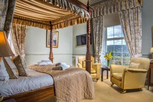 www.manorhotel.co.uk