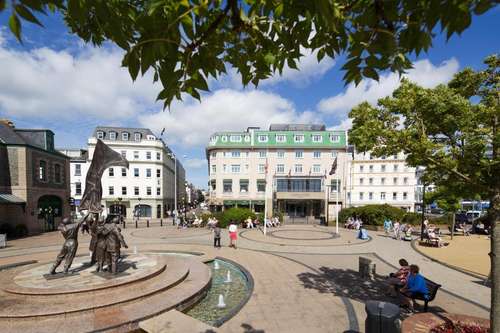 www.pommedorhotel.com