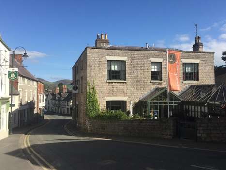 www.manorhaus.com