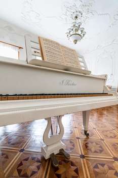 www.grandpianovilla.com