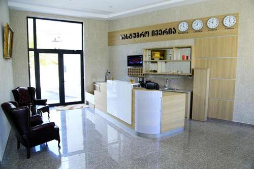 www.hoteliveria.com