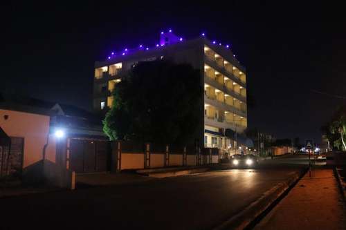 www.mapleleafhotelghana.com