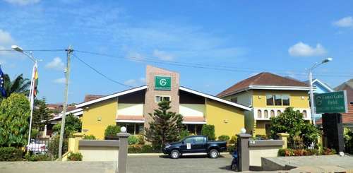 www.royalcockpithotel.com
