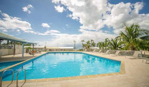 www.hotel-village-soleil.com