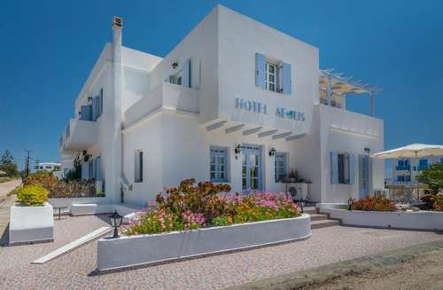 www.hotelaeolis.com
