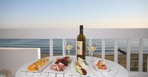 www.tinosbeach.gr