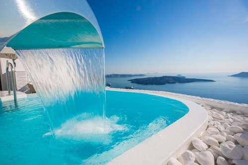 www.santorinichichotel.com