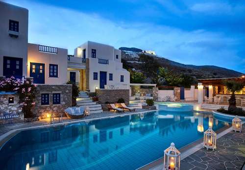 www.folegandros-apartments.com