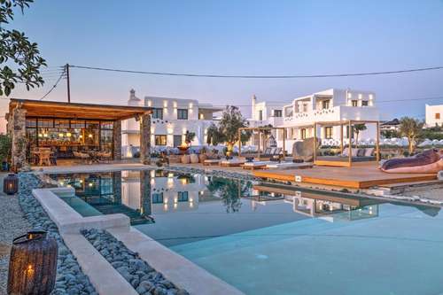 www.portesmykonos.com