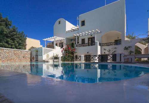 www.selladahotel-santorini.com
