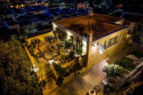 www.amfitriti-pension.gr