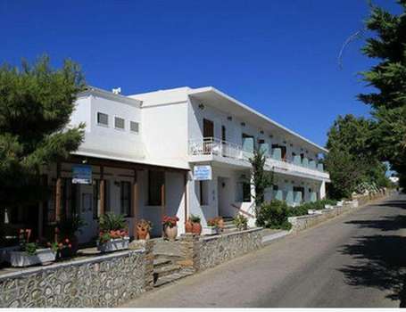 www.hotel-artemon.com