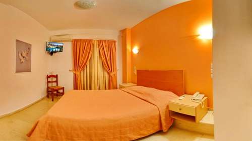 www.hotelaretousa.gr