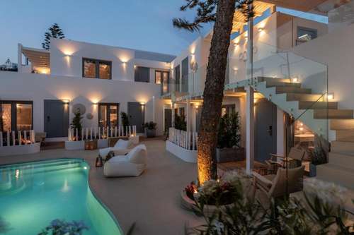 www.onirosuites.com