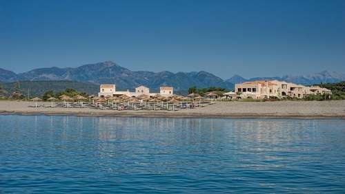 www.castelloantico.com