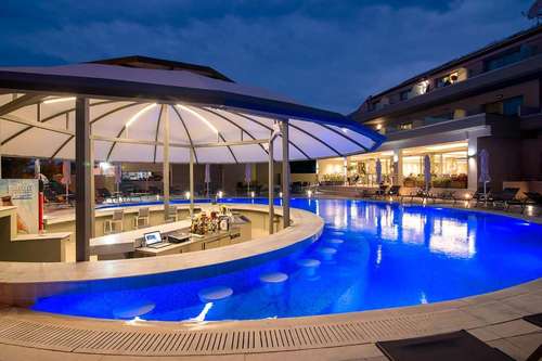 www.thedome-hotel.gr