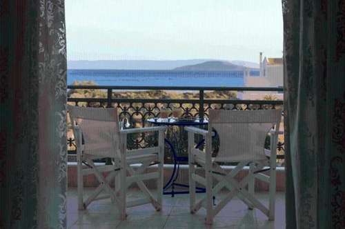 www.aquamarinehotel.gr