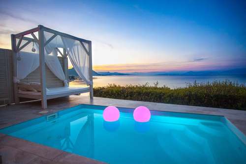 www.palmsandspas.com