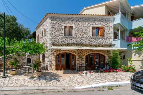www.averto-lefkas.com