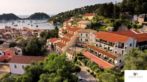 www.hotel-bastas.com