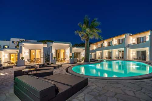 www.omniamykonos.com