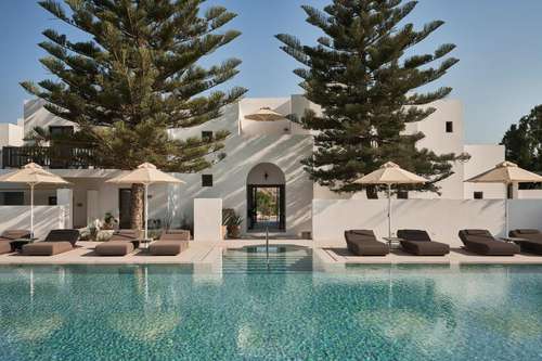 www.pariliohotelparos.com