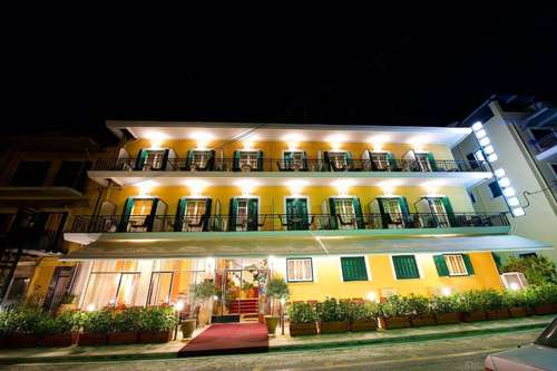 www.daliahotel.com