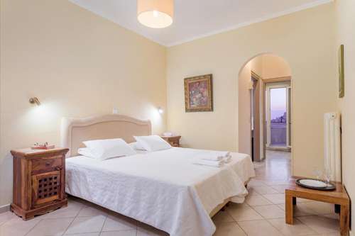 www.virginia-hotel-samos.com