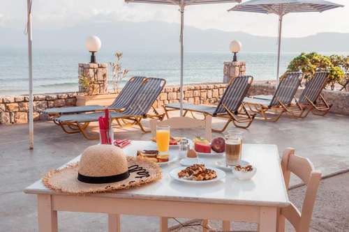www.galinibeach.com