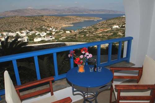 www.aiolos-iraklia.gr