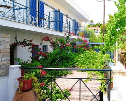 www.hotel-myrmidon.gr
