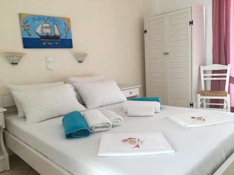 www.hotelchrisoula.gr