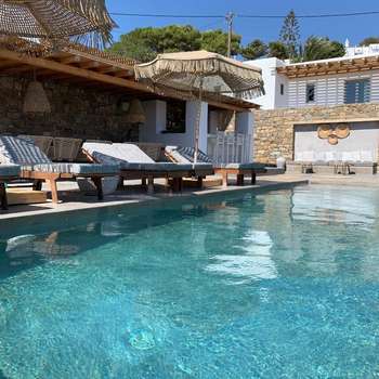 www.trinitymykonos.com